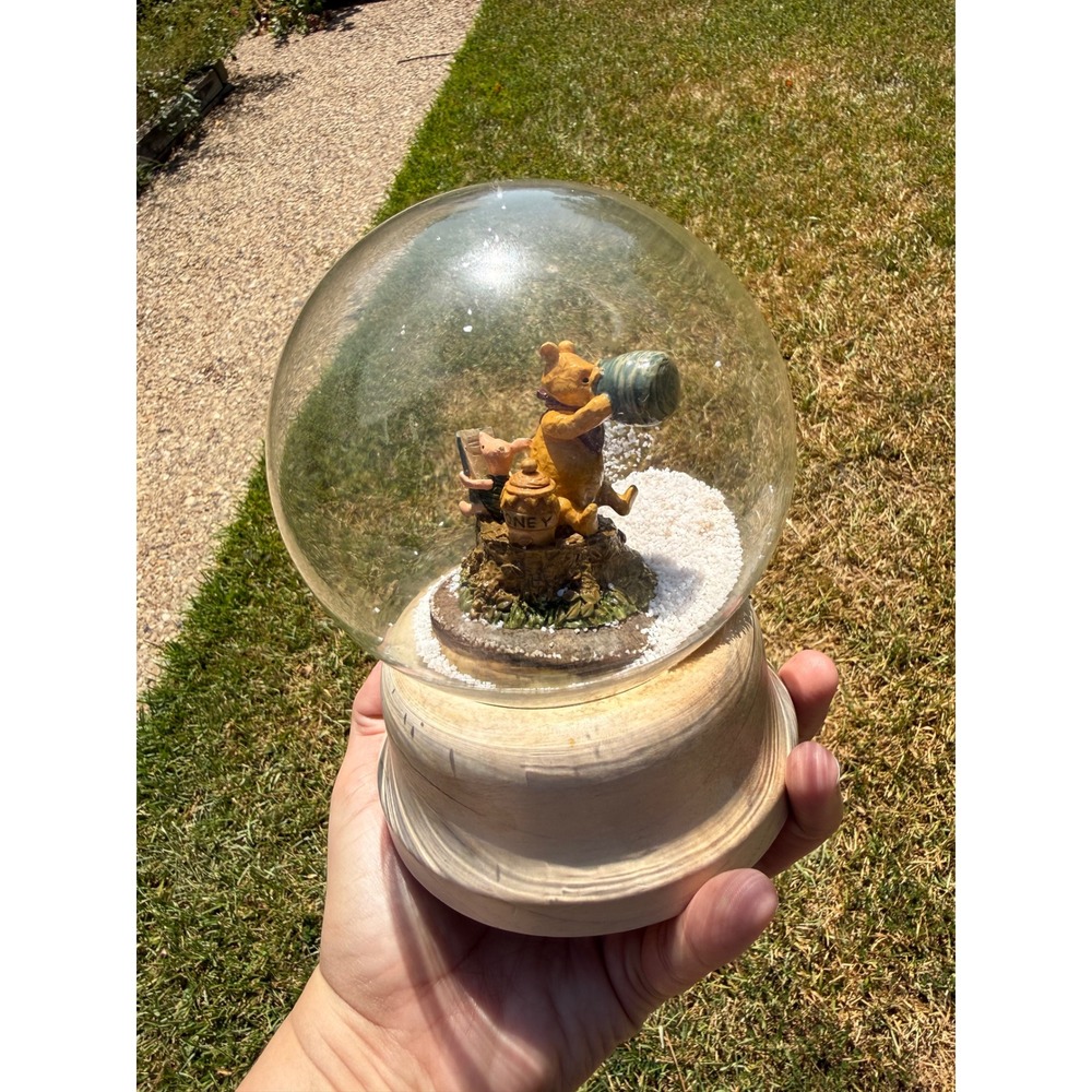 Disney Classic Pooh Piglet Musical Snow Globe Charpente Rumbly In My Tumbly